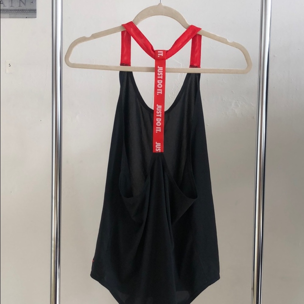 Nike Razorback workout top - Picture 2 of 2